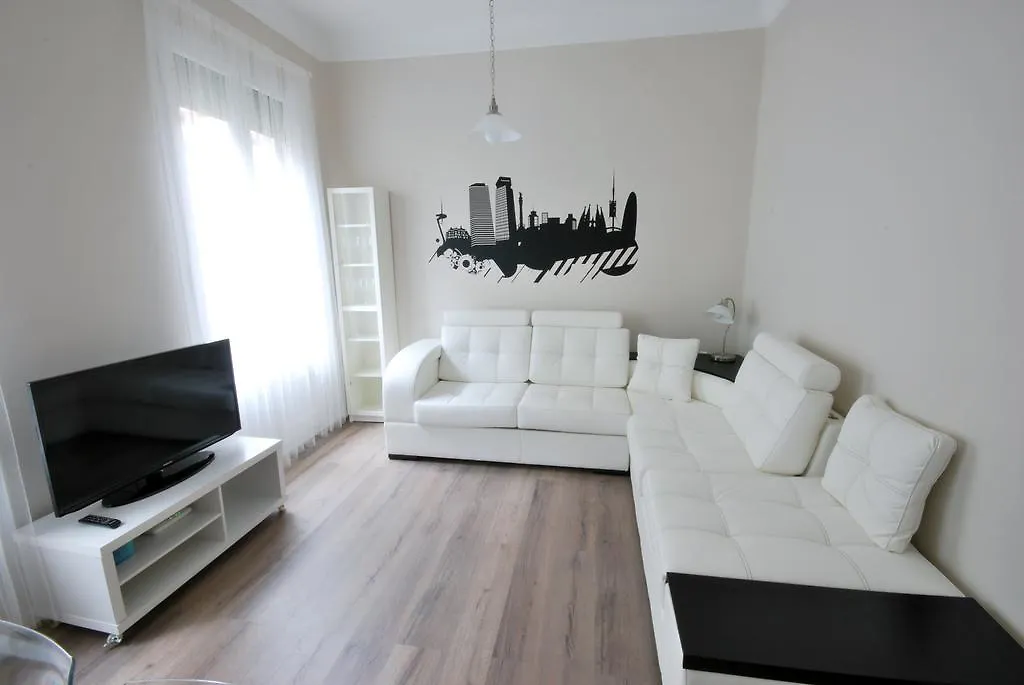 Corsega Sdb Apartment Barcelona Spain